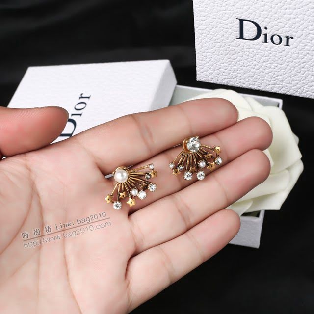 Dior飾品 迪奧經典熱銷款星星珍珠扇形耳釘耳環  zgd1491